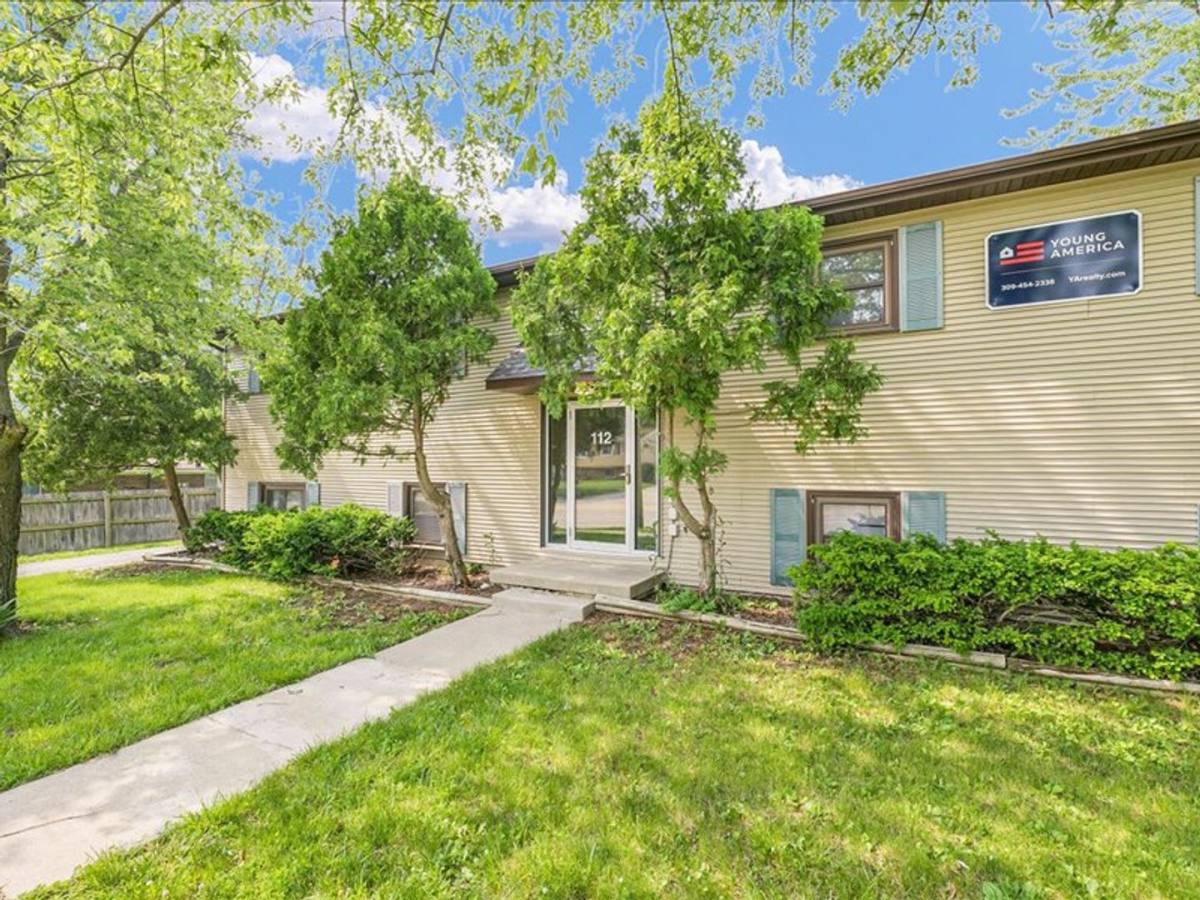 Apartment for rent at 112 W Raab Rd, Normal, IL 61761