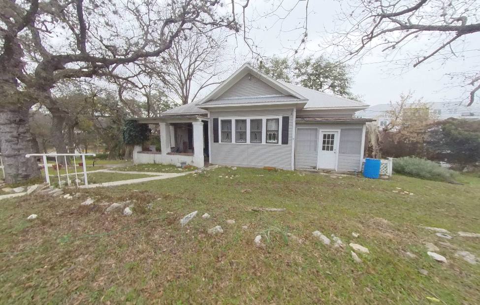 House for rent at 906 Chestnut St, San Marcos, TX 78666
