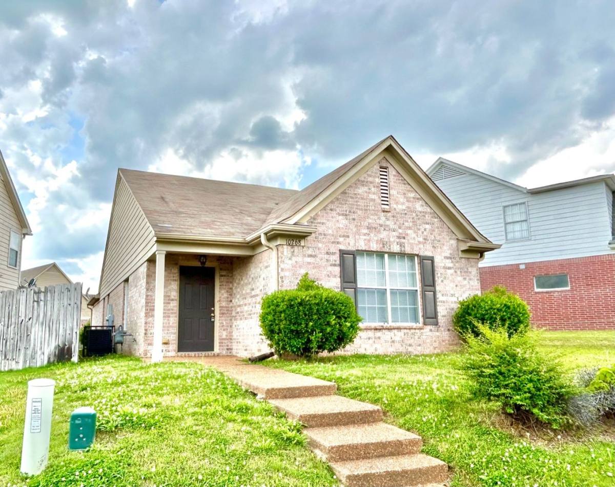 Apartment for rent at 10268 Sterling Ridge Dr, Cordova, TN 38018