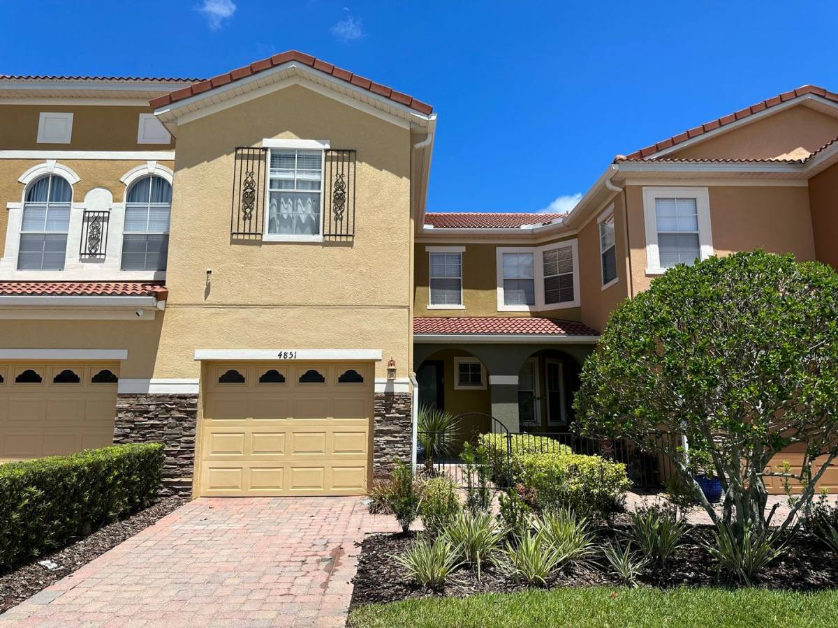 Townhouse for rent at 4851 Fiorazante Ave, Orlando, FL 32839