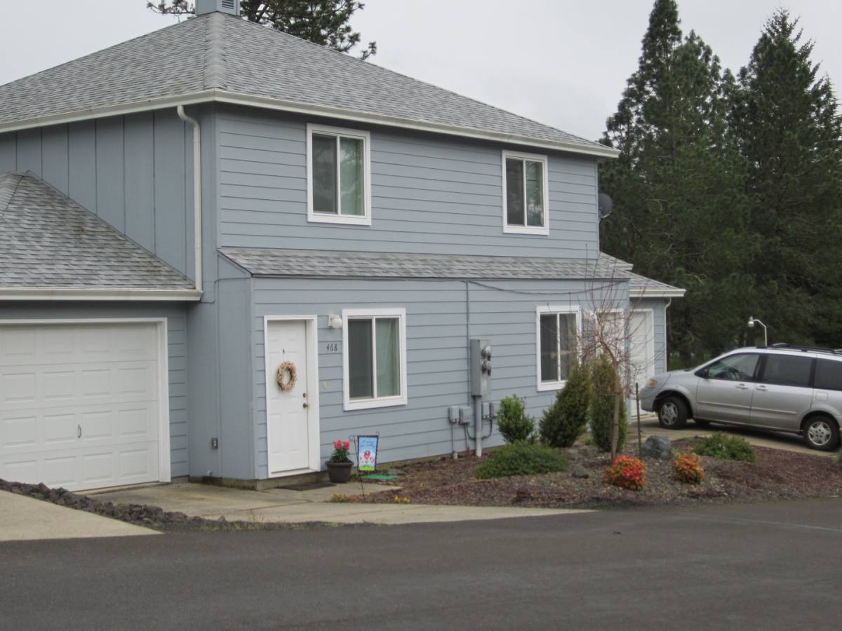 Apartment for rent at 442 - 488 Willow Creek Lane, Sutherlin, OR 97479