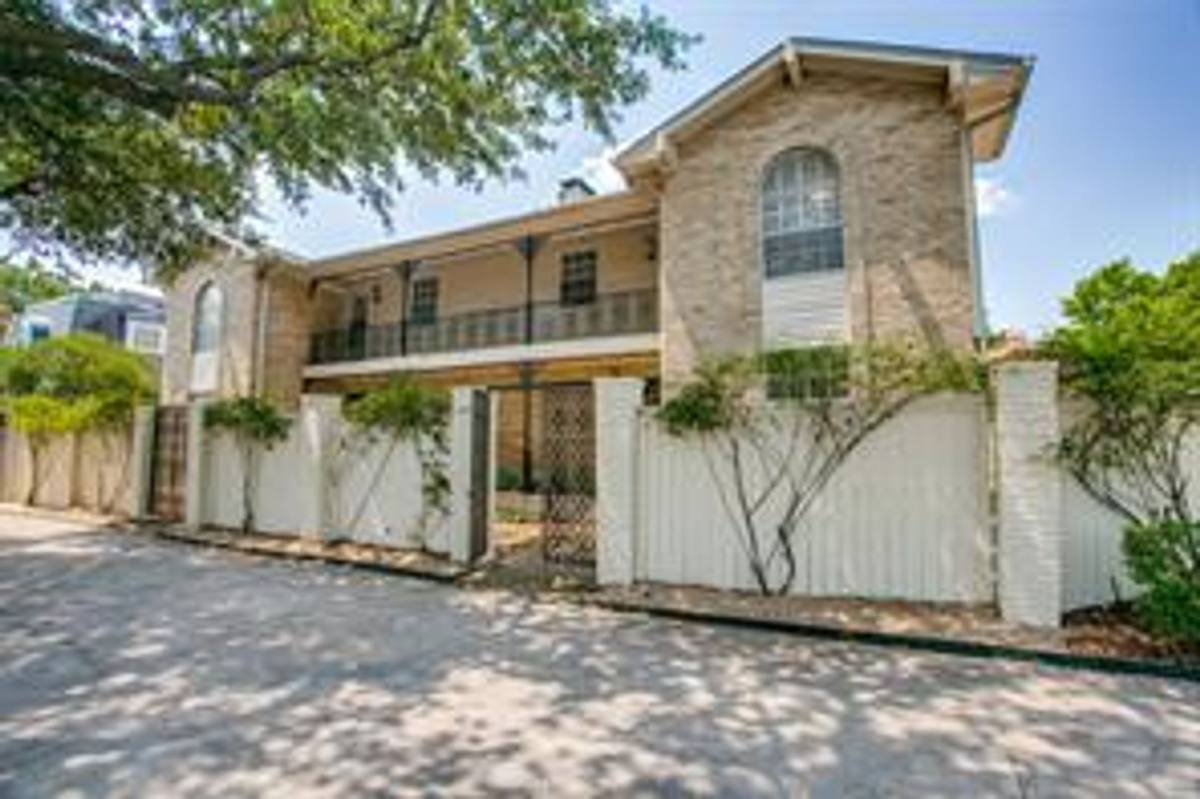 Apartment for rent at 5921-5925 Preston Rd, Dallas, TX 75225