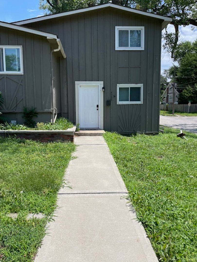Apartment for rent at 4033-4035 Springfield St, Kansas City, KS 66103