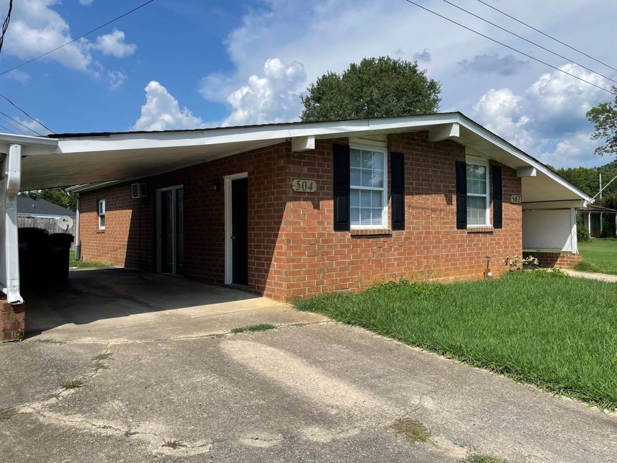 Apartment for rent at 502-504-506-508 Rand Blvd, High Point, NC 27263