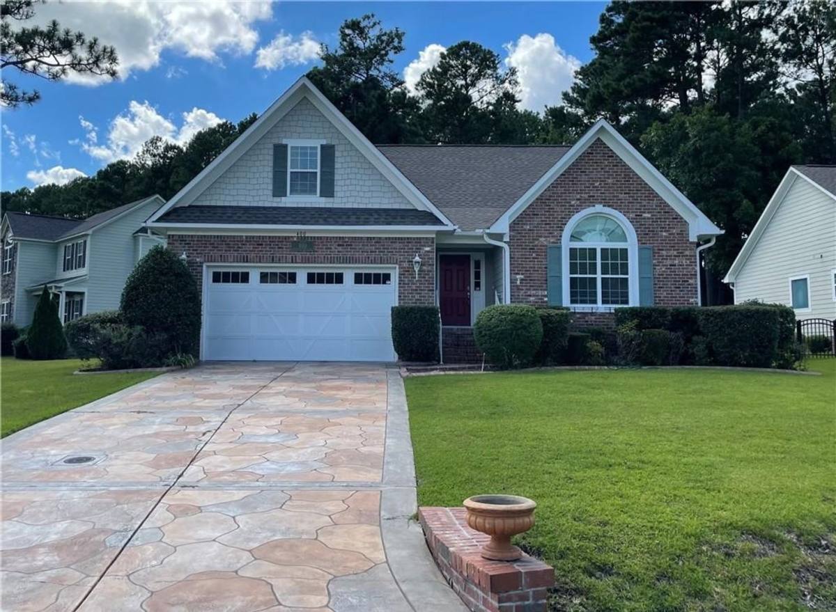 House for rent at 400 Orchard Falls Dr, Spring Lake, NC 28390