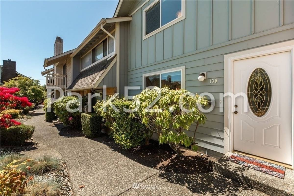 Townhouse for rent at 5959 S 12th St, Tacoma, WA 98465