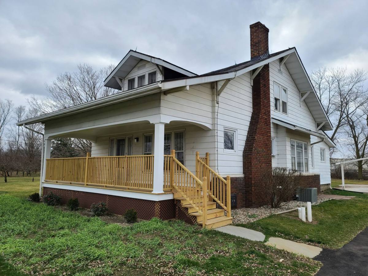 House for rent at 2507 Lincolnway E, Goshen, IN 46526