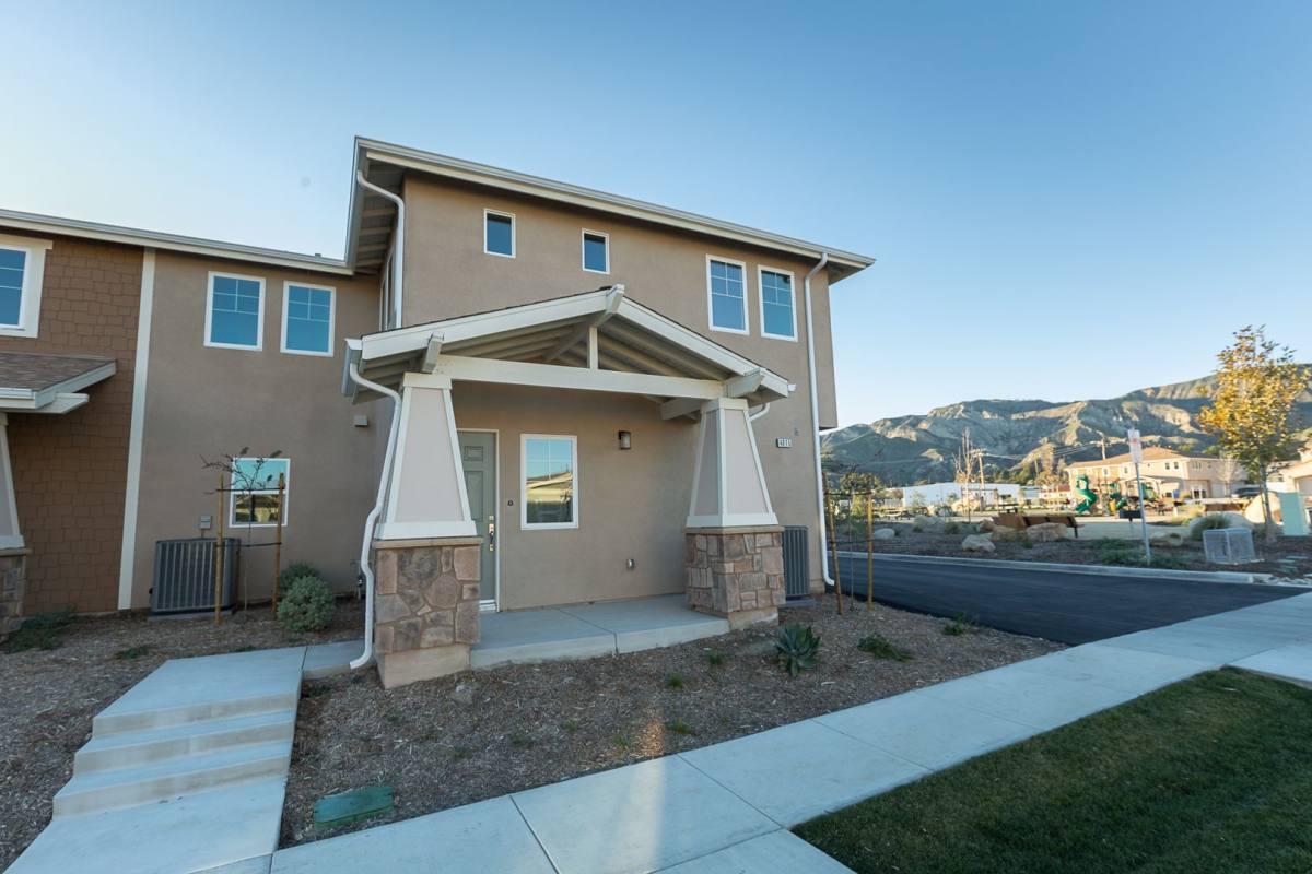 House for rent at 4075 Aurora Way, Piru, CA 93040