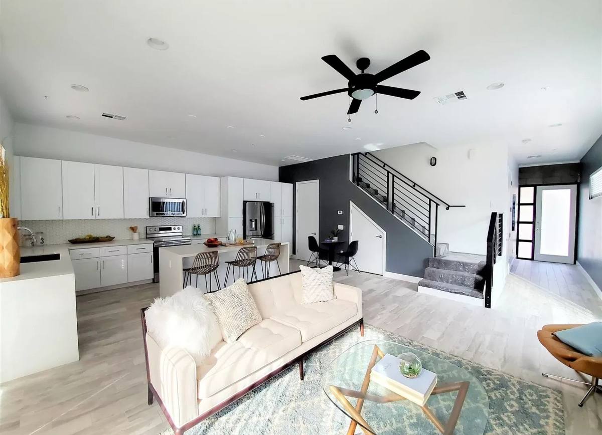 Apartment for rent at 3900 N 30th St, Phoenix, AZ 85016