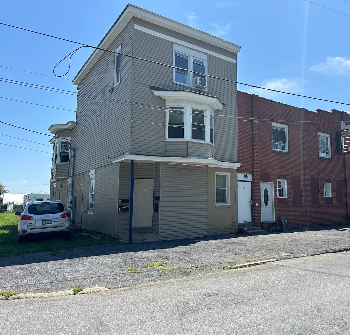 Apartment for rent at 2463 Jefferson St, Harrisburg, PA 17110