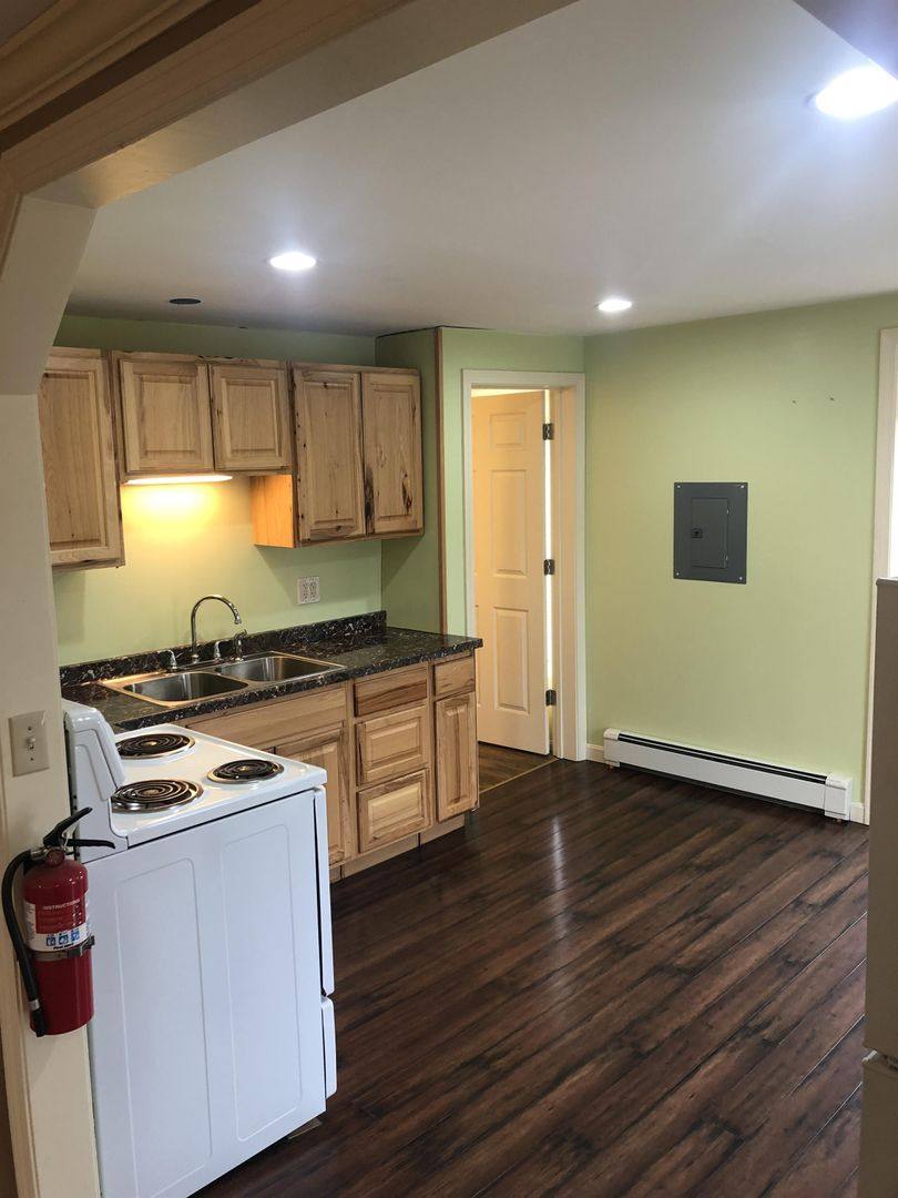 Apartment for rent at 1364 Creamery Rd, South Ryegate, VT 05069