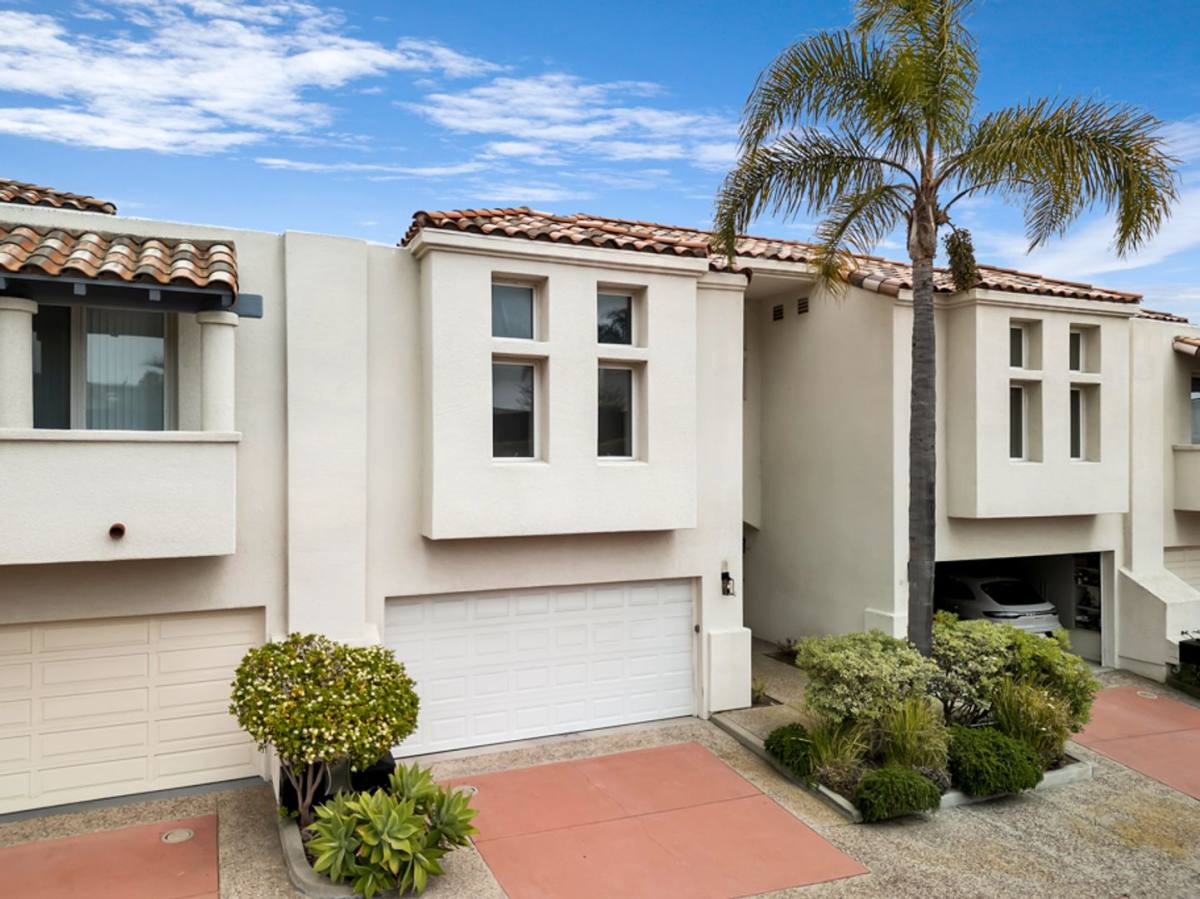 Townhouse for rent at 6435 Zumirez Dr, Malibu, CA 90265