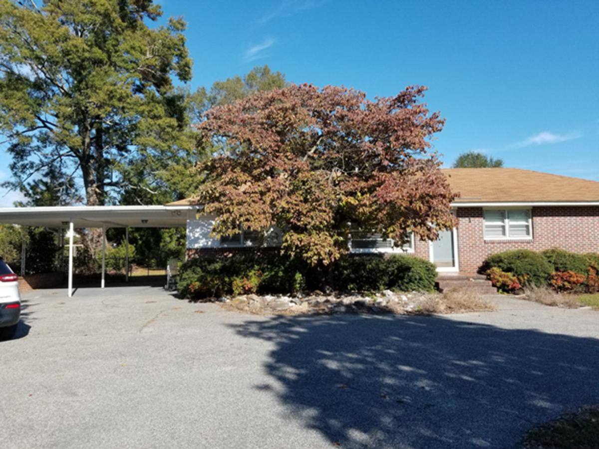 House for rent at 1412 Old Ebeneezer Rd, Florence, SC 29501