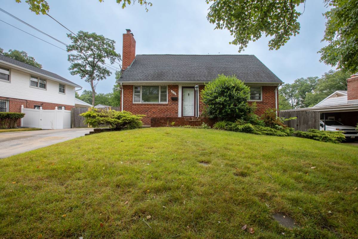 House for rent at 6121 85th Place, Hyattsville, MD 20784