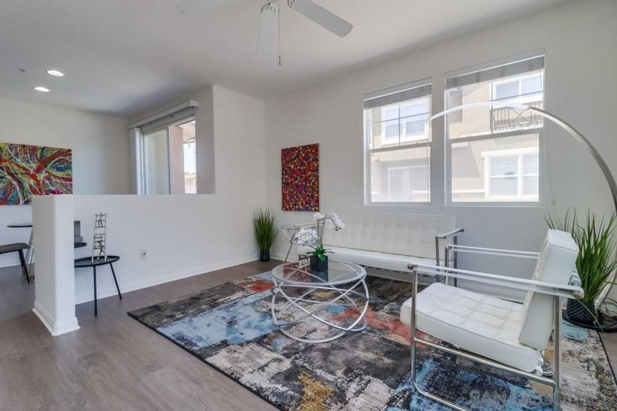 Condo for rent at 8713 Plaza Square, San Diego, CA 92123