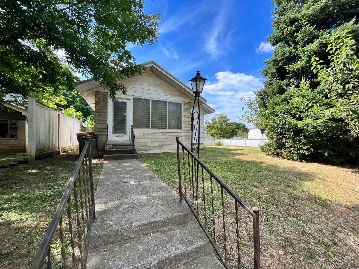 House for rent at 1414 S Lincoln St, Bloomington, IN 47401