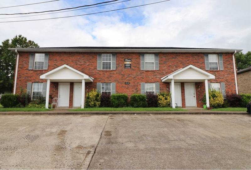 Townhouse for rent at 371-2 Peabody Dr, Clarksville, TN 37042