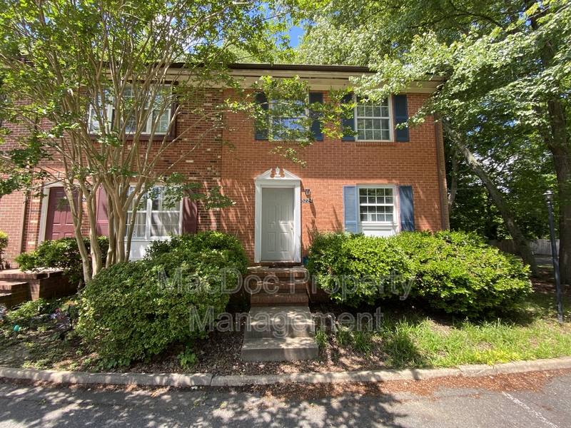 Townhouse for rent at 5224 King's Wood Lane, King George, VA 22485