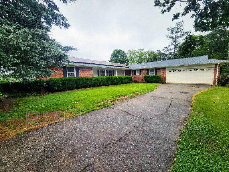 House for rent at 27 Terrain Dr, Greenville, SC 29605