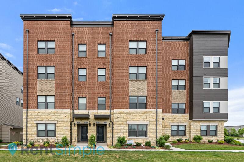 Apartment for rent at 44798 Tiverton Square, Ashburn, VA 20147