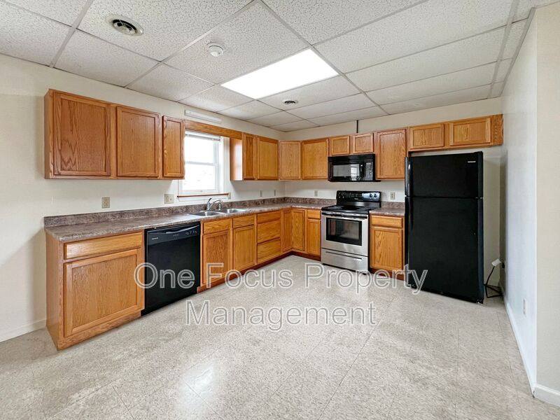 Townhouse for rent at 214 Third Ave, Lock Haven, PA 17745