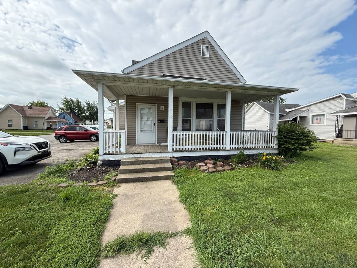 Apartment for rent at 1639 S A St, Elwood, IN 46036