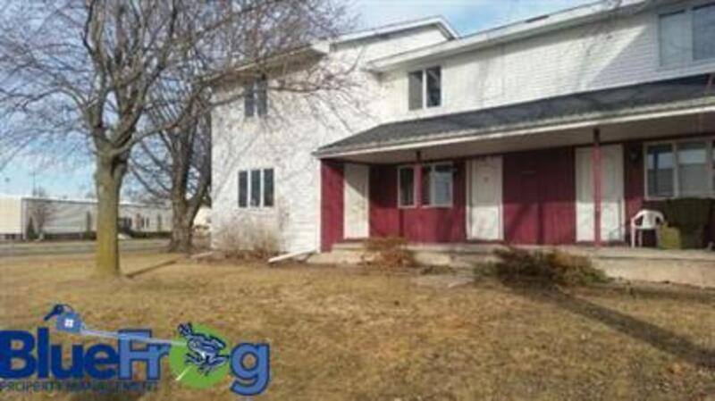Townhouse for rent at 1109 London St #4, Menasha, WI 54952