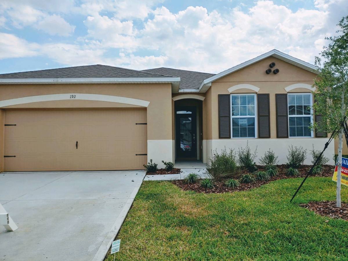 House for rent at 192 Waterside Circle, Winter Haven, FL 33880