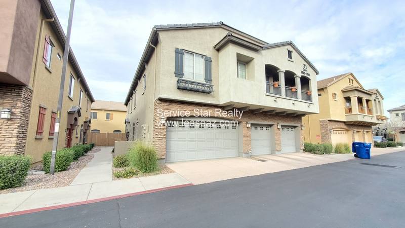 Townhouse for rent at 1350 S Greenfield Rd #1062, Mesa, AZ 85206