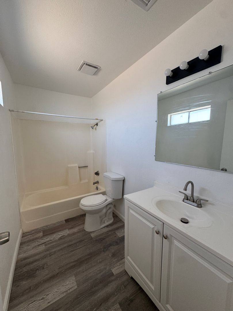 Apartment for rent at 725 E Ridgecrest Blvd A-E, Ridgecrest, CA 93555
