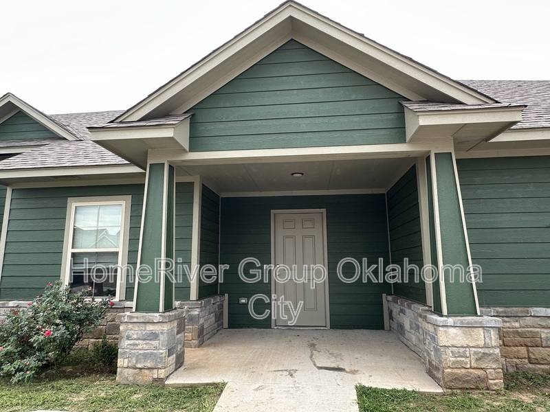House for rent at 916 SW 91st St, Oklahoma City, OK 73139