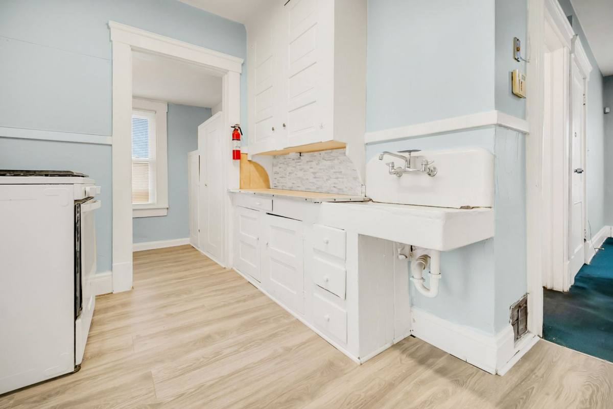 Apartment for rent at 1141 E 148th St, Cleveland, OH 44110