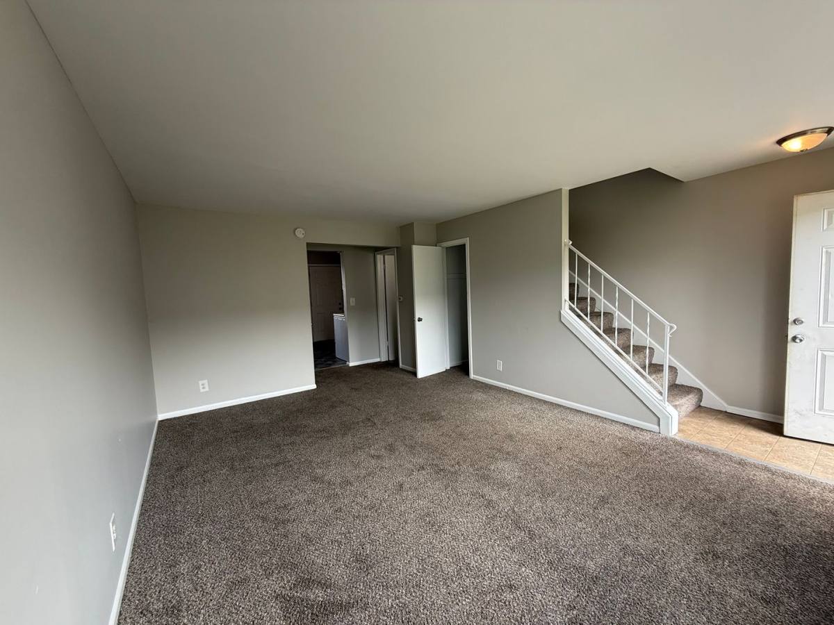 Townhouse for rent at 2860 Taft Ave SW, Wyoming, MI 49519