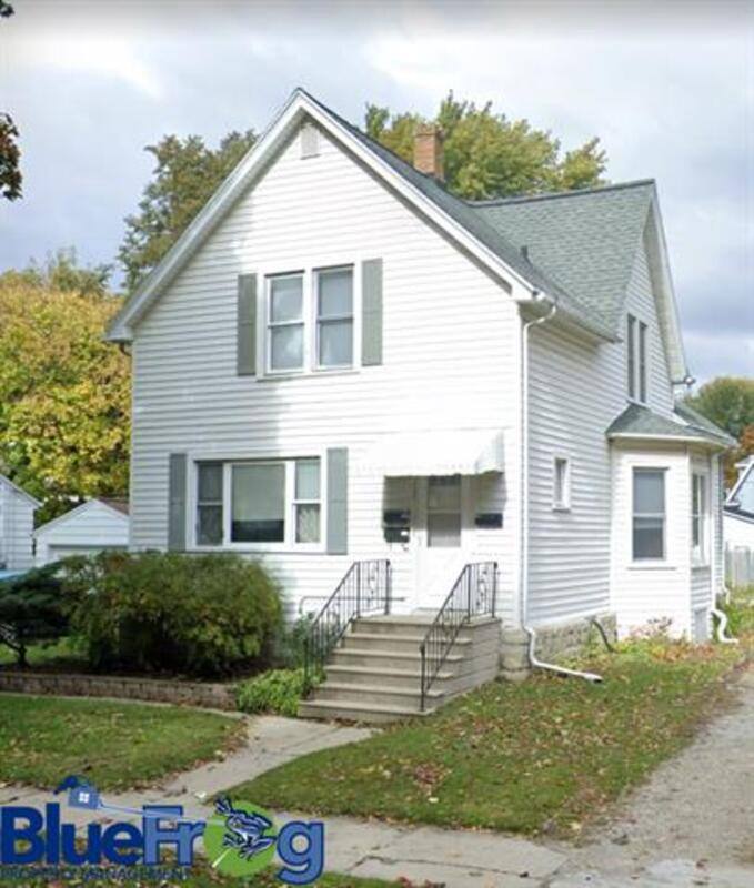 Apartment for rent at 832 Division St #2, Green Bay, WI 54303