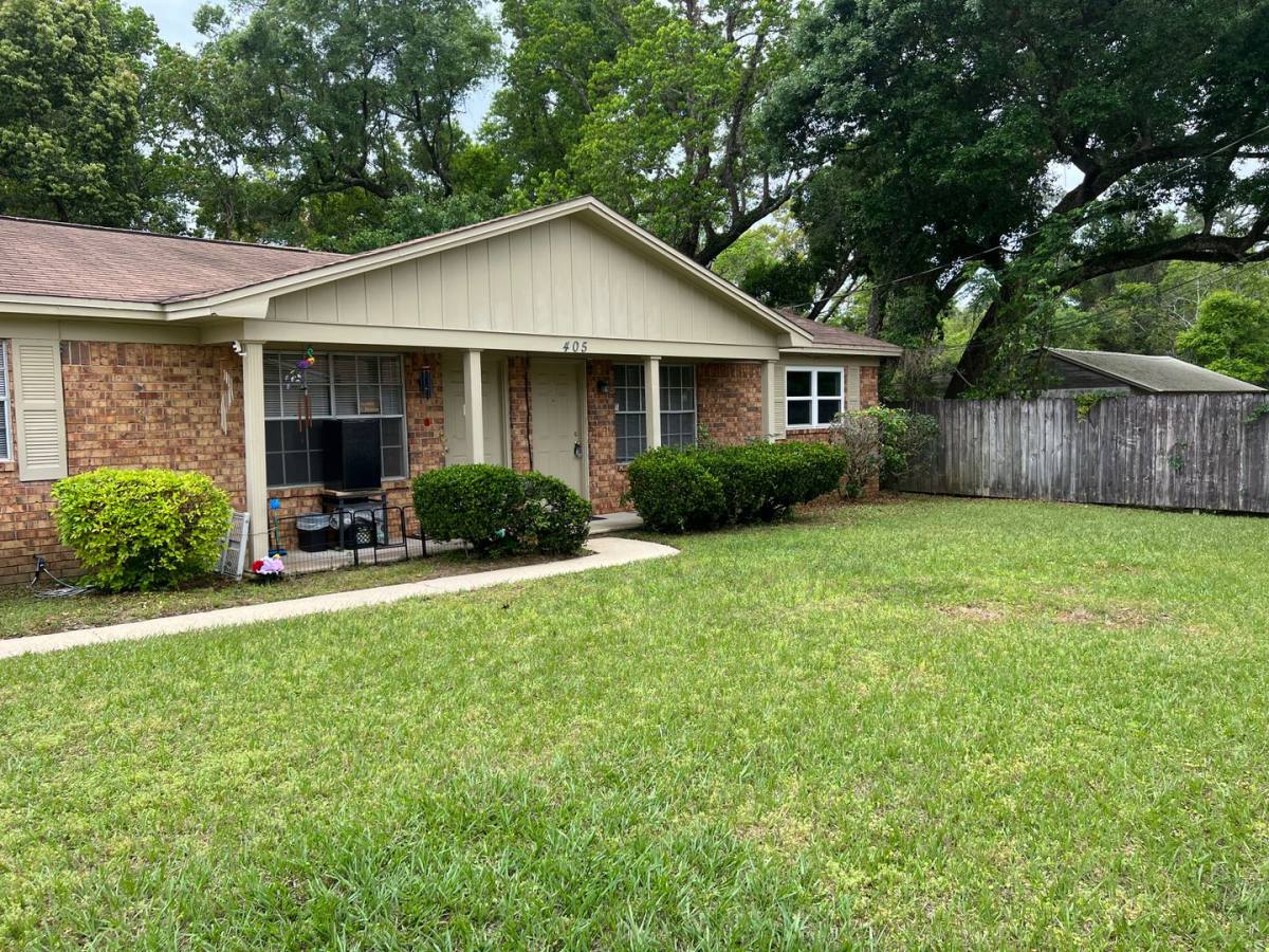 House for rent at 405 Schubert Dr, Pensacola, FL 32504