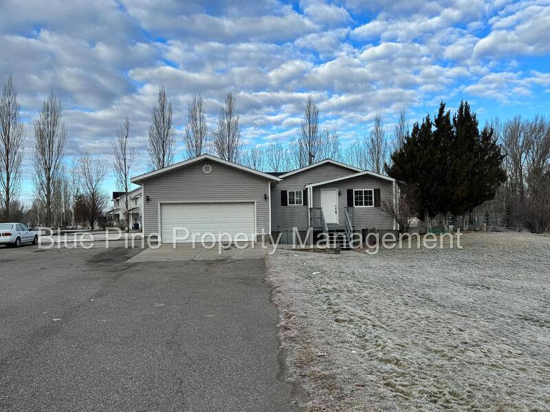 House for rent at 481 N 4000 E, Rigby, ID 83442