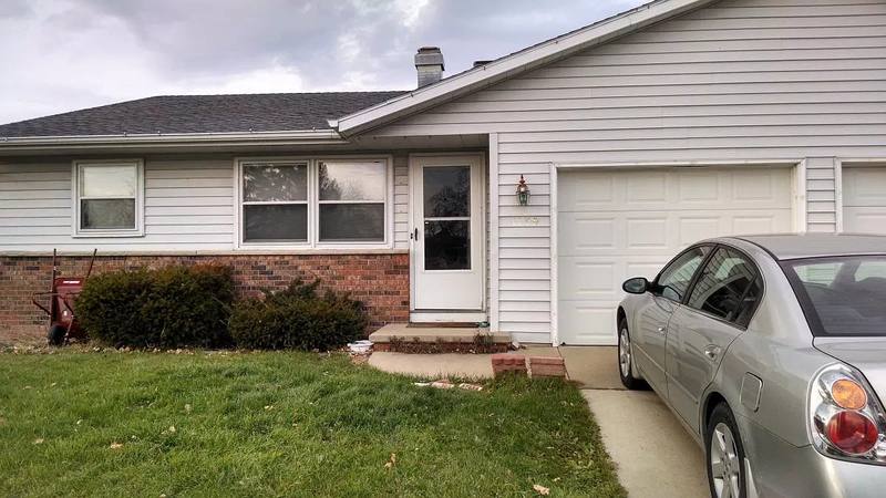 Apartment for rent at 1137 1139 Breezewood Lane, Neenah, WI 54956