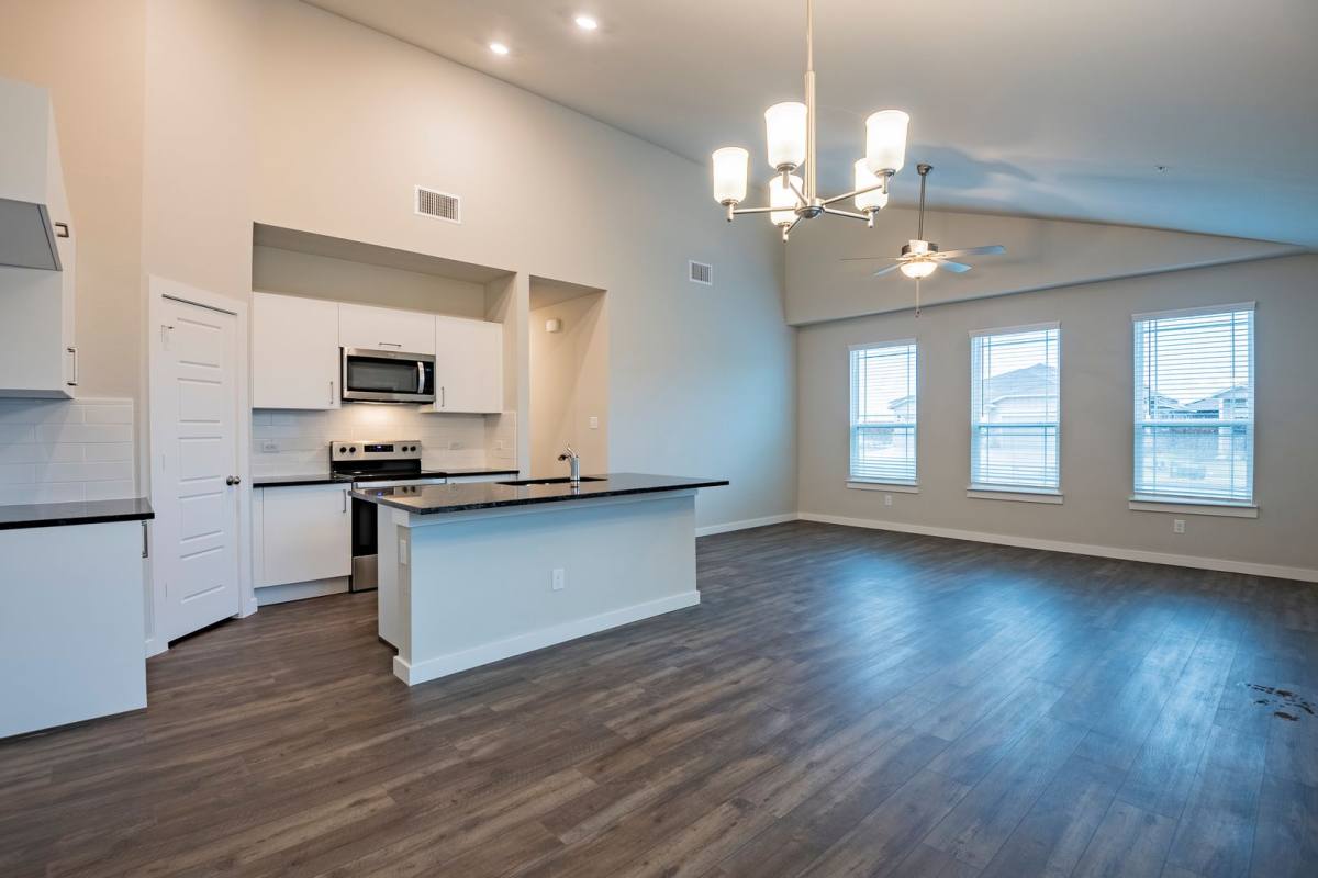 Townhouse for rent at 625 Wheatfield Dr, Venus, TX 76084