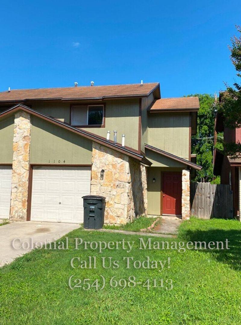 Townhouse for rent at 1102 Royal Crest Dr, Killeen, TX 76549