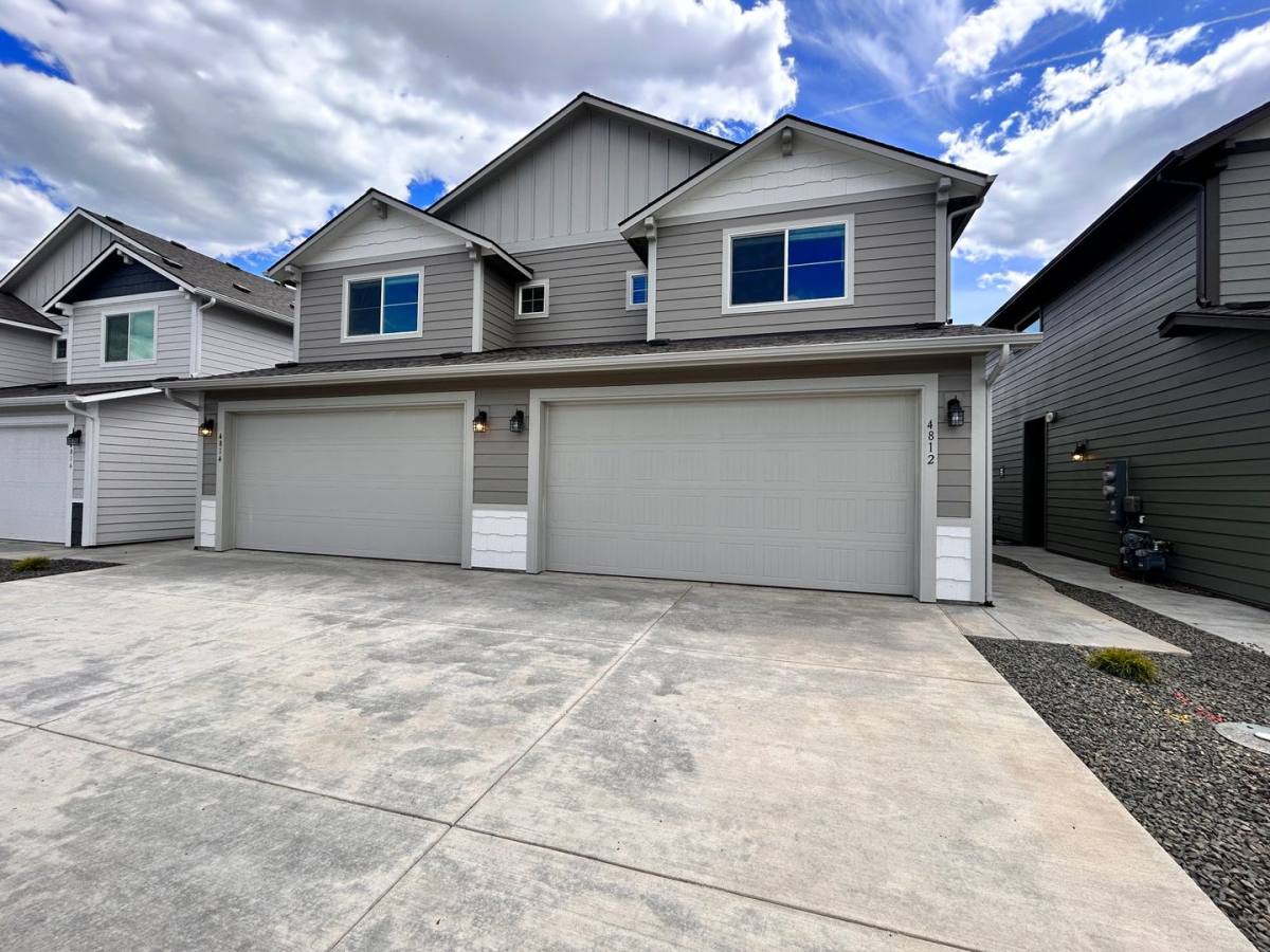 Townhouse for rent at 4808-4810 E Fairview Ave, Spokane, WA 99217