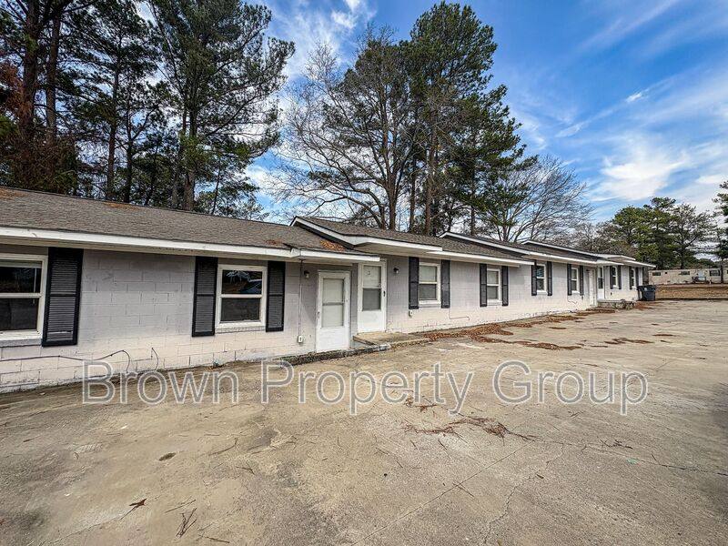 House for rent at 501 Weaver St #1, Spring Lake, NC 28390