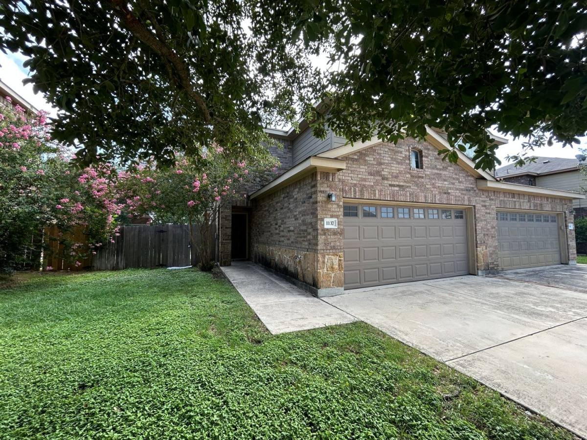 House for rent at 1137 Brown Rock, New Braunfels, TX 78130