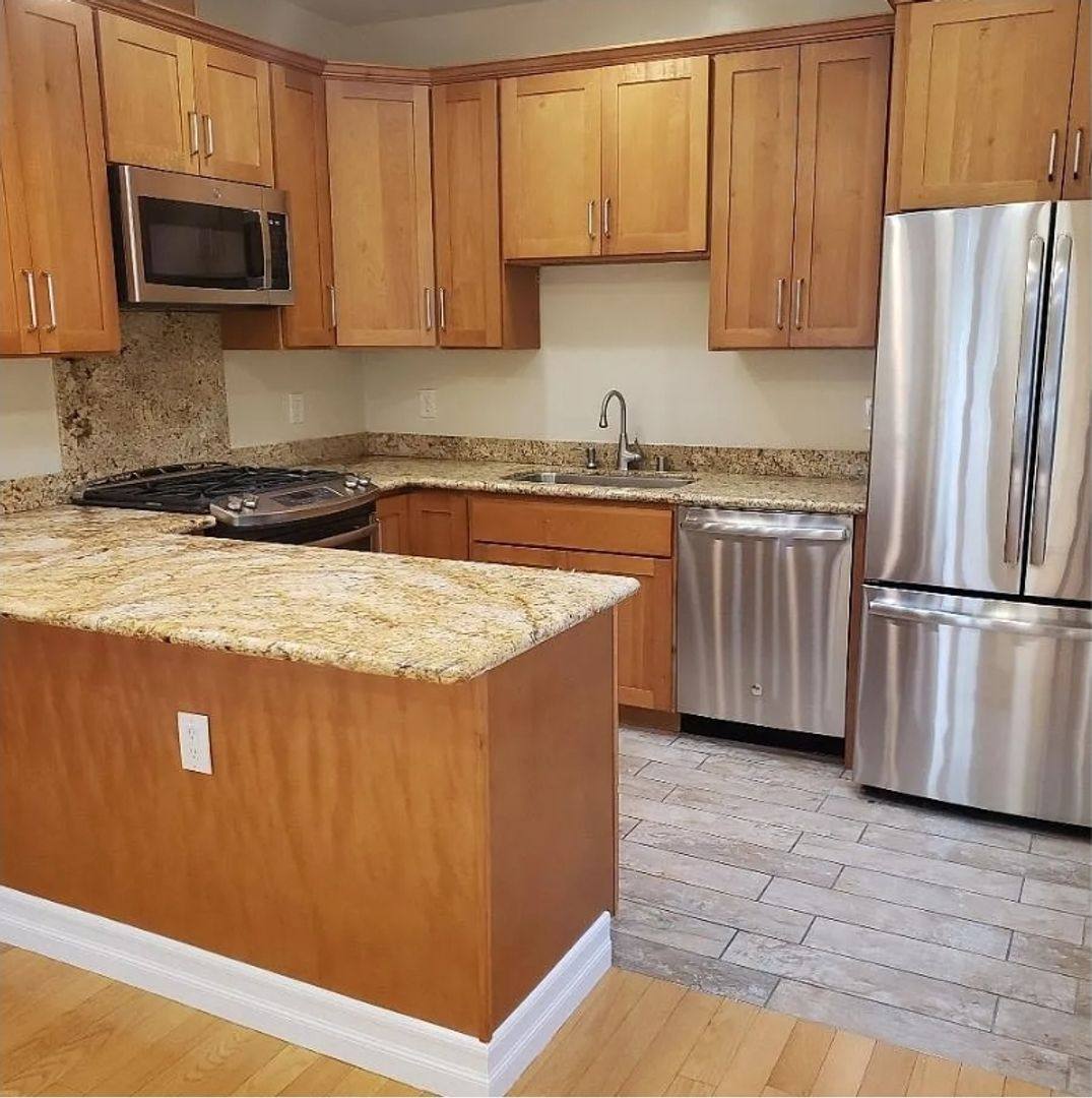 Townhouse for rent at 309-311 Cowper St, Palo Alto, CA 94301