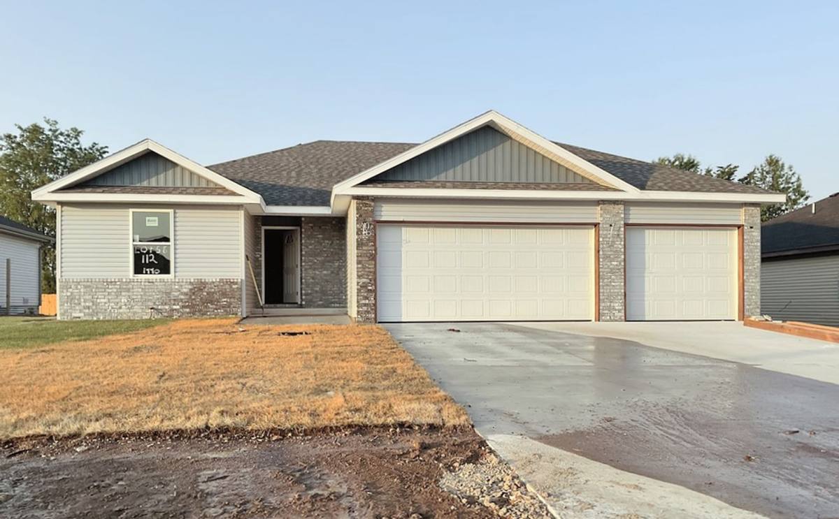 House for rent at 112 E Rosalie, Strafford, MO 65757