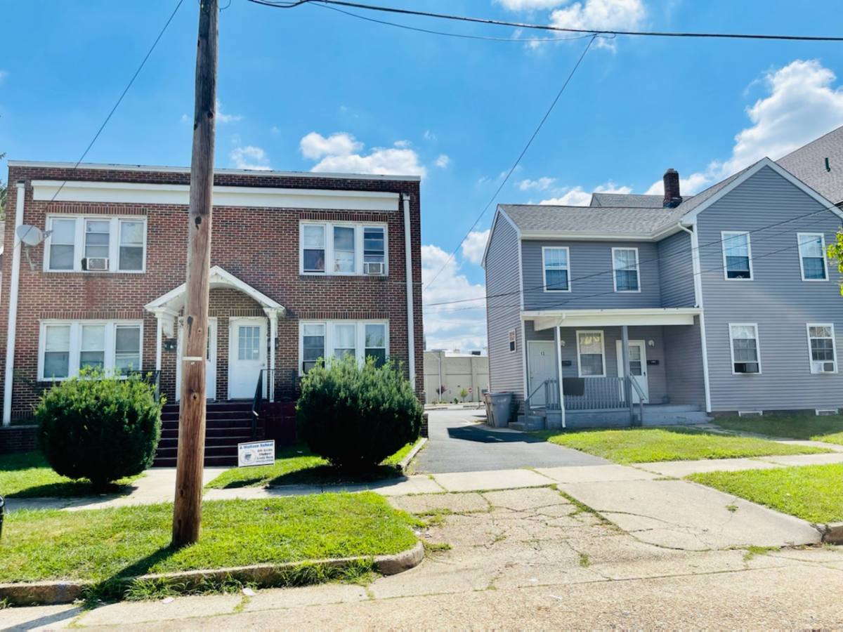 Apartment for rent at 13 N 8th St, Vineland, NJ 08360