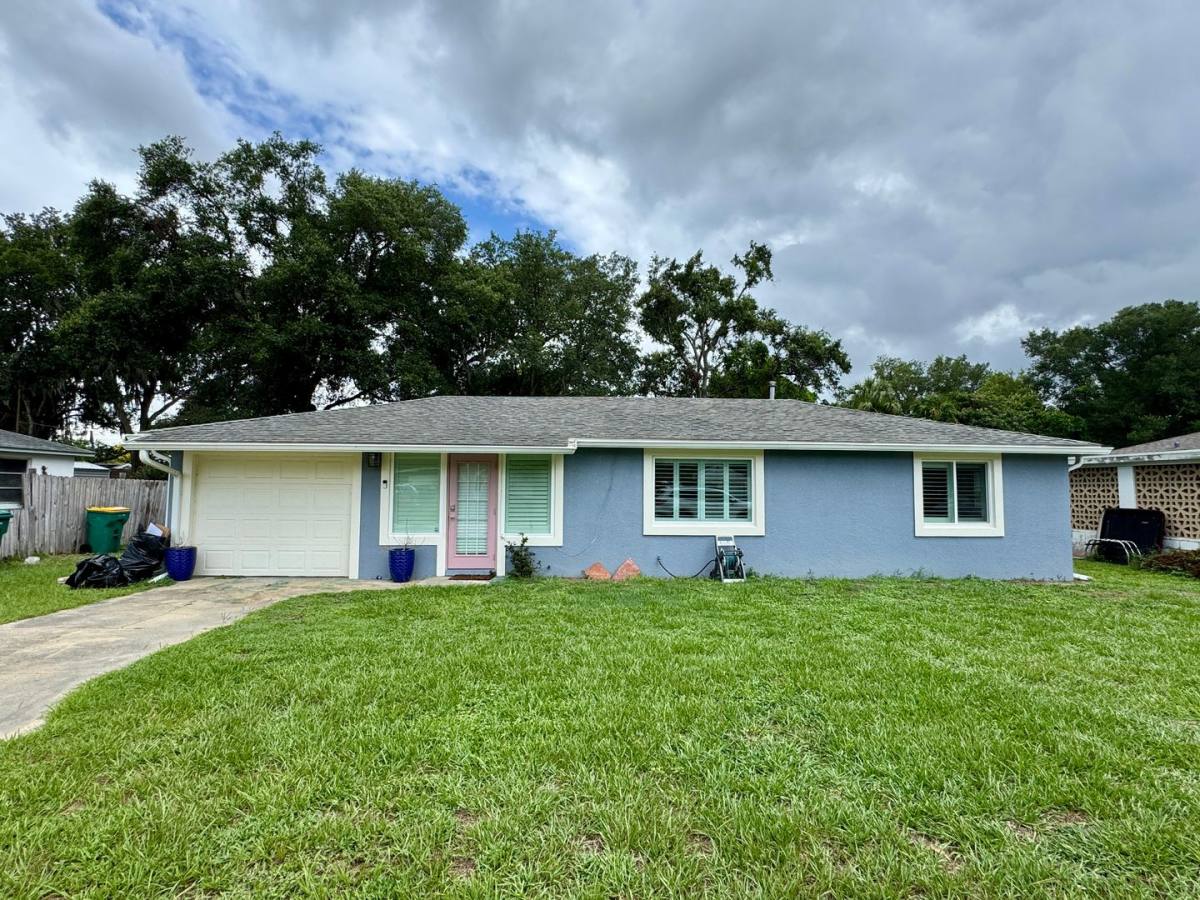 House for rent at 435 E Mills Ave, Eustis, FL 32726
