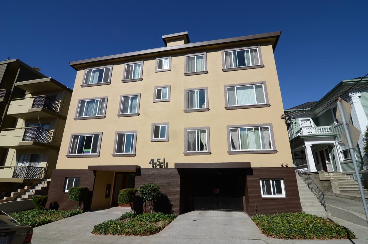 Apartment for rent at 451 Lee St, Oakland, CA 94610