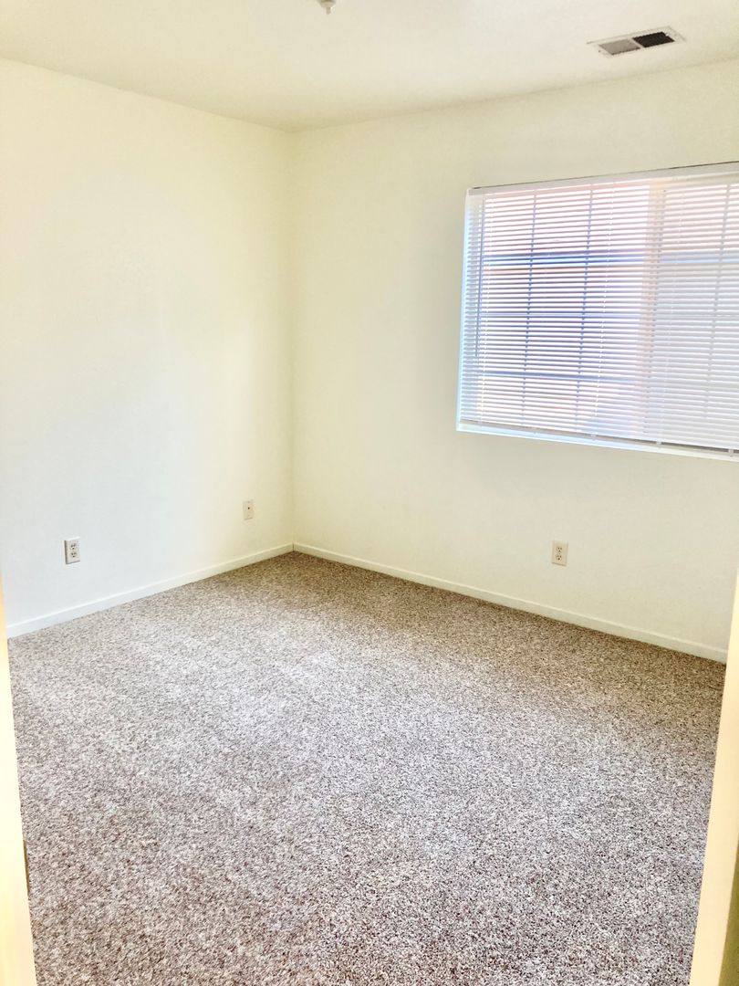 Townhouse for rent at 1717 Eaton Rd, Chico, CA 95973