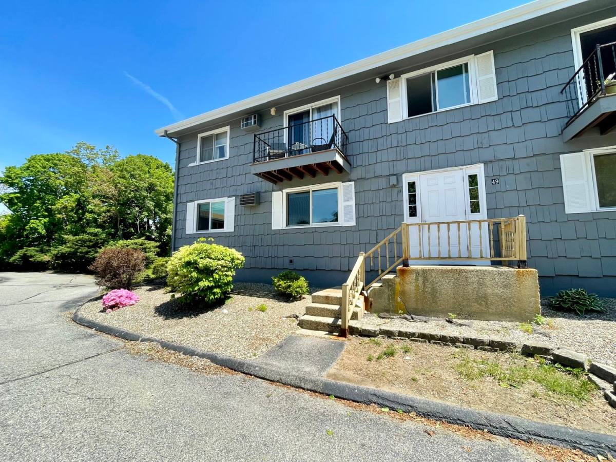 Apartment for rent at 49 George Ave #A, Groton, CT 06340