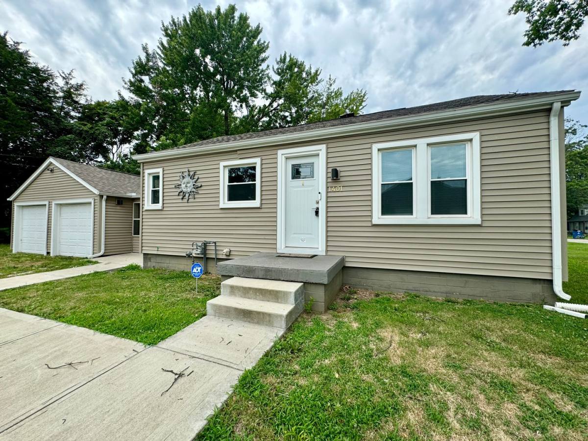 House for rent at 1401 S Brown Ave, Terre Haute, IN 47803